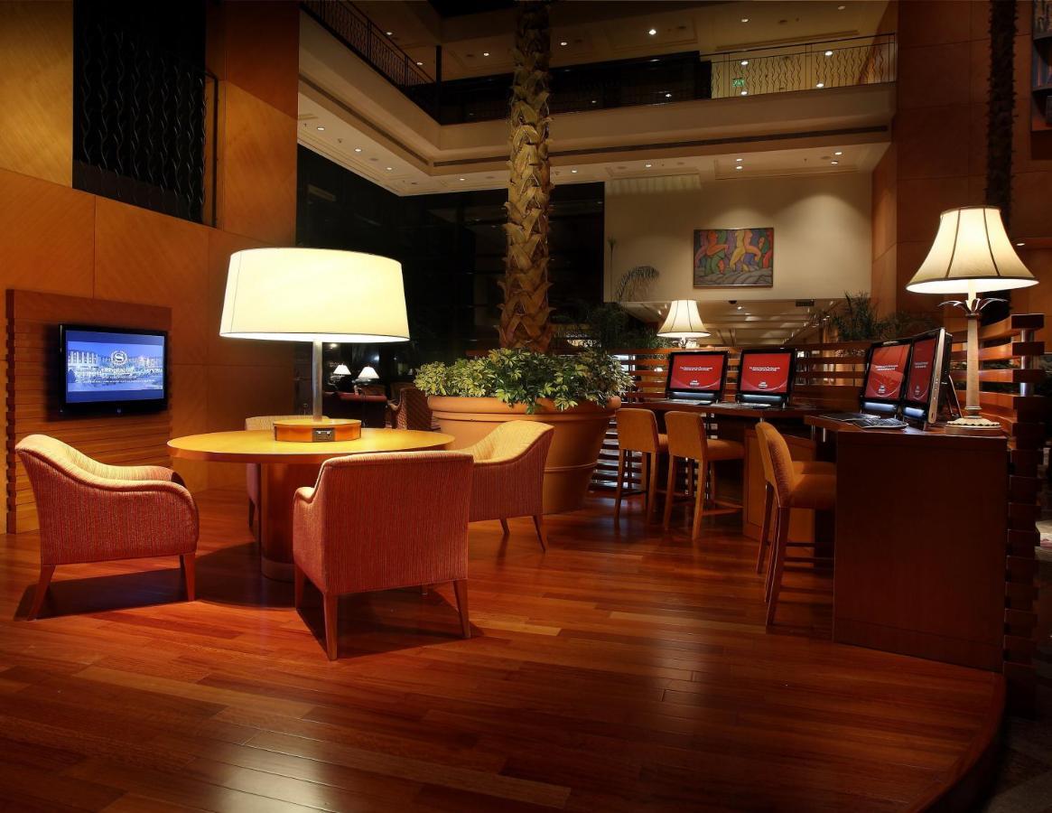 Sheraton Pilar Hotel & Convention Center Exterior foto