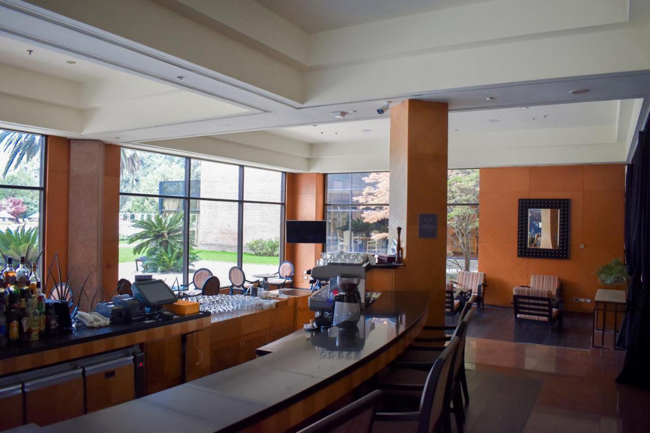 Sheraton Pilar Hotel & Convention Center Exterior foto