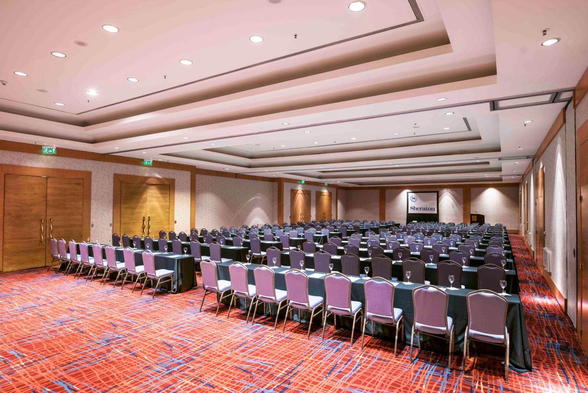 Sheraton Pilar Hotel & Convention Center Exterior foto